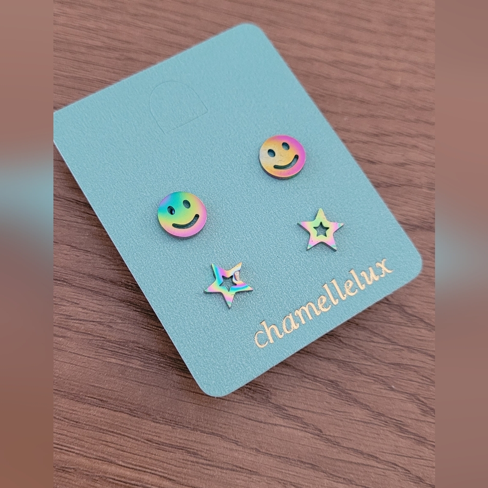2 Pairs Set Happy Face Star Stainless Steel Stud Earring - Picture 2 of 3